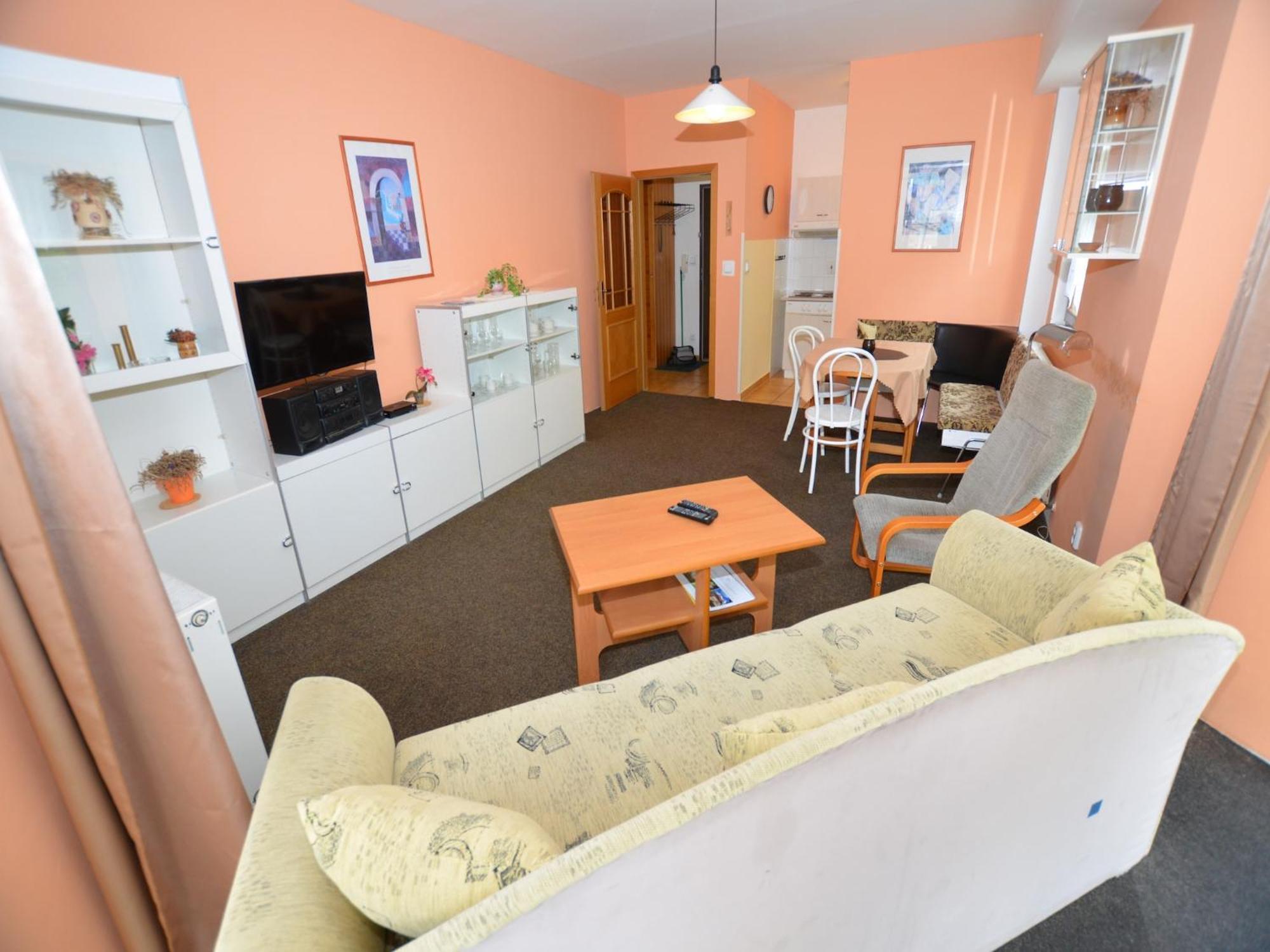 Snug Apartment In Jachymov Near Ski Area Exterior foto